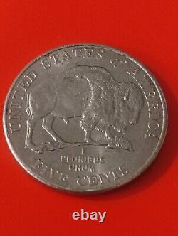 2005 p bison/ buffalo nickel. Rare coin in excellent condition. Detached Leg