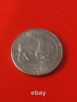 2005 p bison/ buffalo nickel. Rare coin in excellent condition. Detached Leg