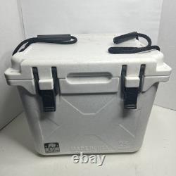 25 Quart Cooler By Americold Bison White Heavy Duty