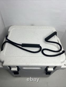 25 Quart Cooler By Americold Bison White Heavy Duty