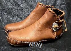 Buffalo Men's size 9 Moccasins Tobacco Brown indian Leather Bison Pueblo Style