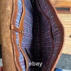 Coronado Leather Bison Messenger Bag PRODUCT SAMPLE New Condition