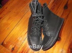 QUODDY WOMENS Hand Made Black Bison GRIZZLY BOOTS, Crepe soles. Size 8.5 N W Bag