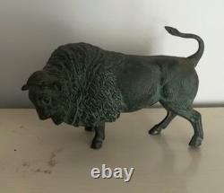 Vintage American Bison Bronze Statue. Detailed. Ordinary Oxidation. 7 L x 4 H