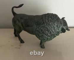 Vintage American Bison Bronze Statue. Detailed. Ordinary Oxidation. 7 L x 4 H