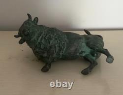 Vintage American Bison Bronze Statue. Detailed. Ordinary Oxidation. 7 L x 4 H