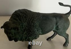 Vintage American Bison Bronze Statue. Detailed. Ordinary Oxidation. 7 L x 4 H